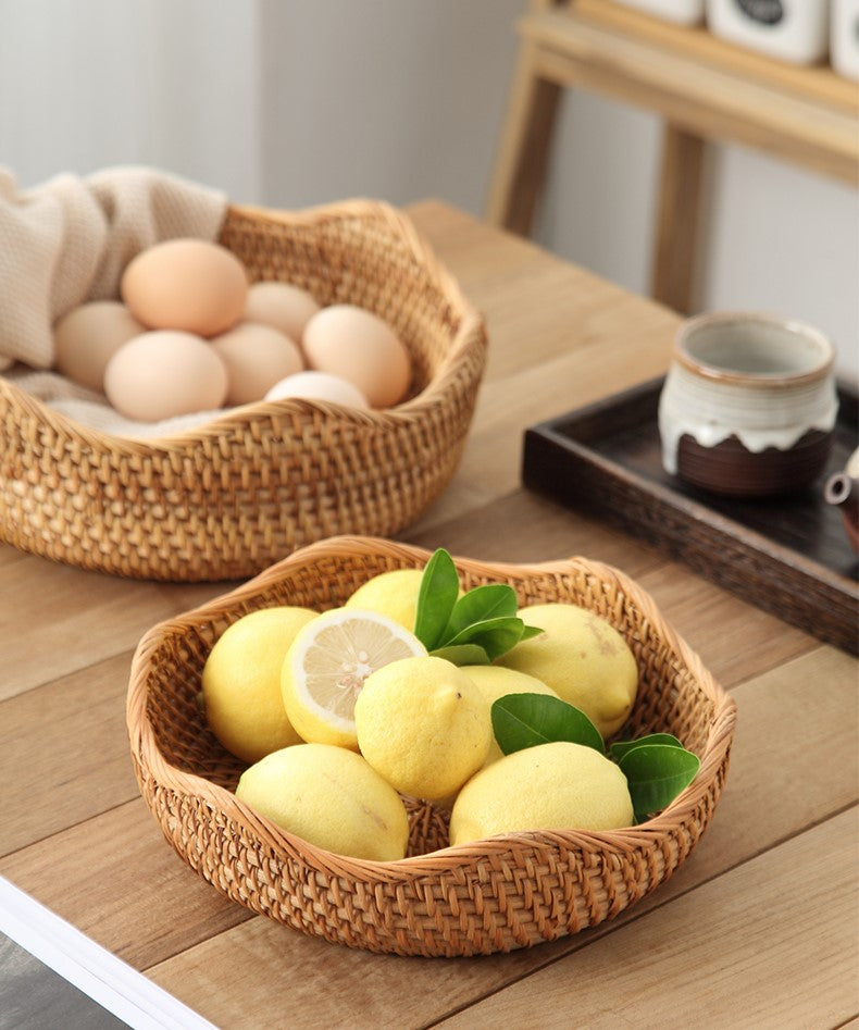 Cesta Ondulada de Rattan Feita à Mão - Decora Nosso Lar